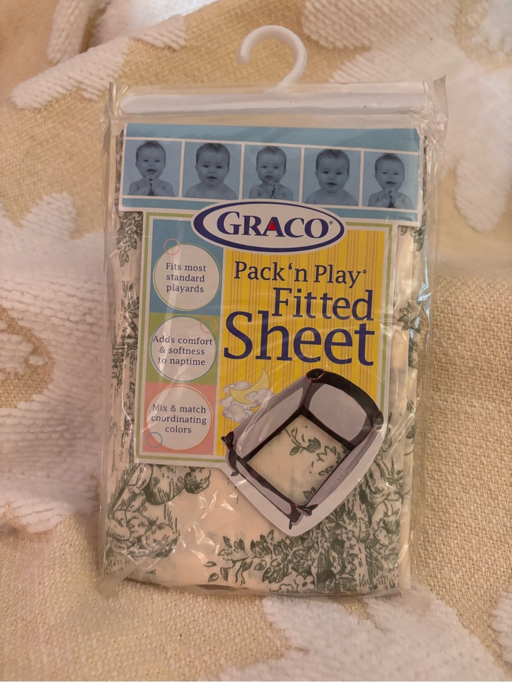 NWT Graco Pack 'n Play Fitted Sheet - Cream with Green Print